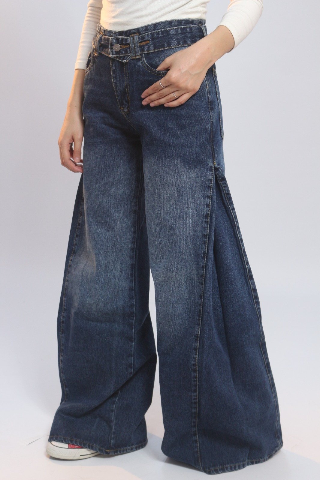 Bilted Wide Leg Denim